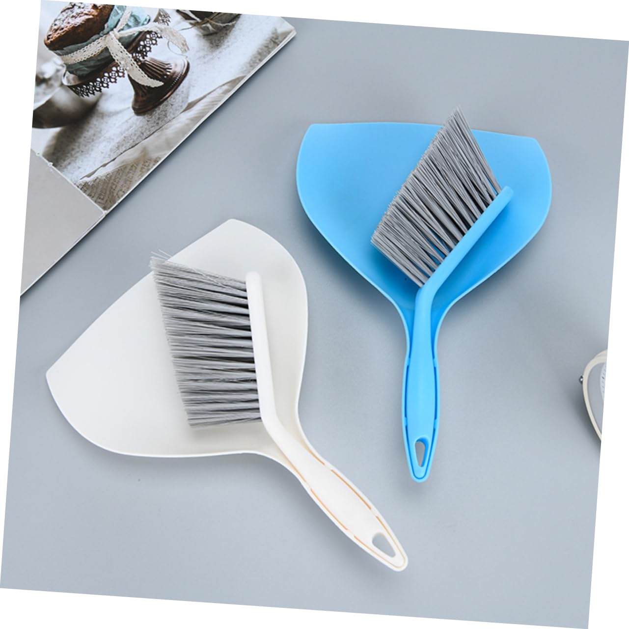 Jekayla Set Scopa e Paletta, Spazzatrice e Paletta Combinata con 137 CM Maniglia Estensibile per la Pulizia della casa, Giallo