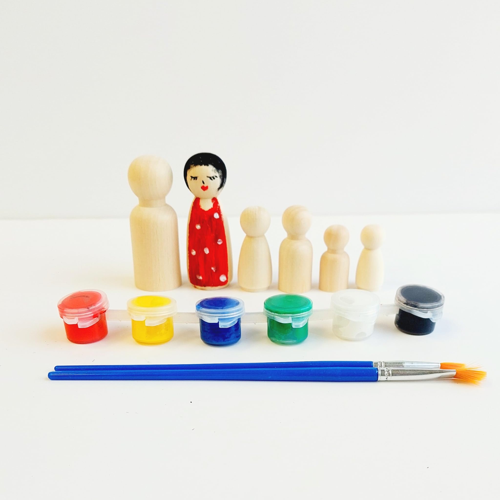 6-Pack Craft DIY Wooden Little People, Kids Party Bag fillers, with Acrylic piant and Brushes (Family)