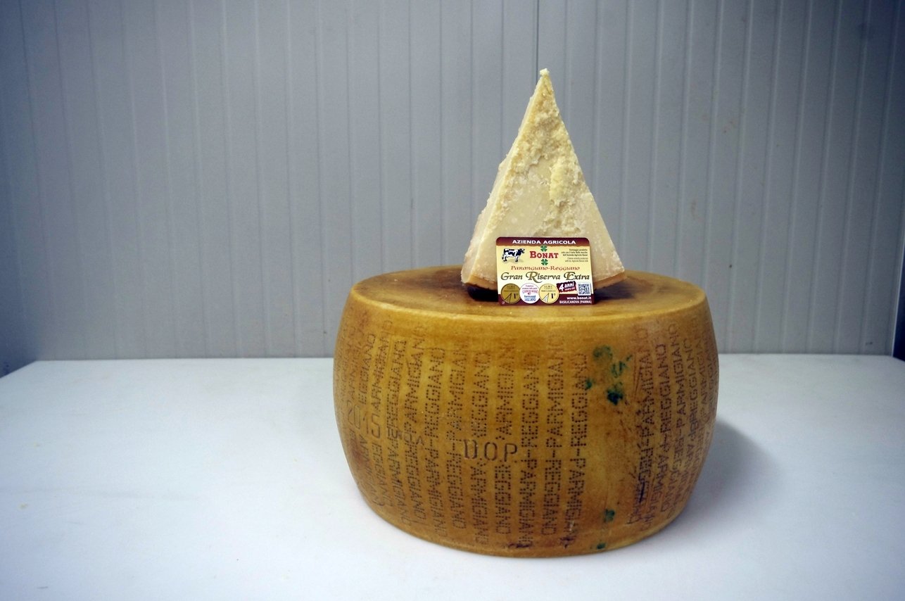 Azienda Agricola Bonat - Parmigiano Reggiano - 4 Years - Gran Riserva Extra (2.5 kg)
