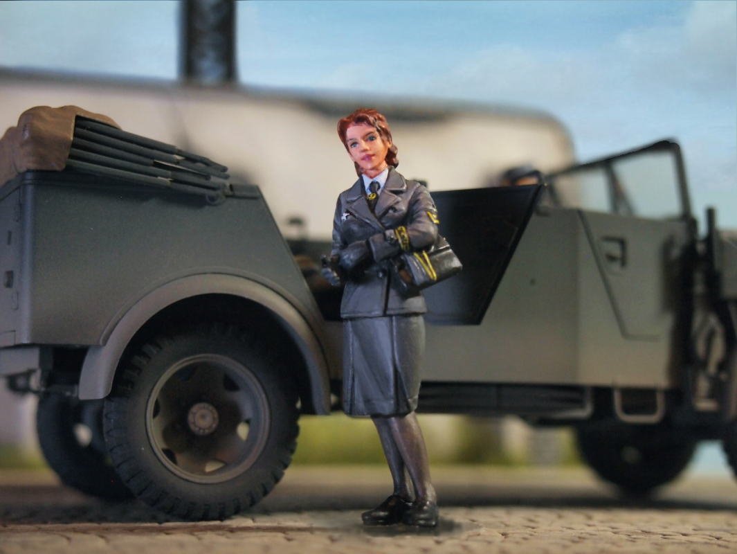 Amazon | オーロラモデル 1/35ミリタリー WWII ドイツ陸軍通信補助婦
