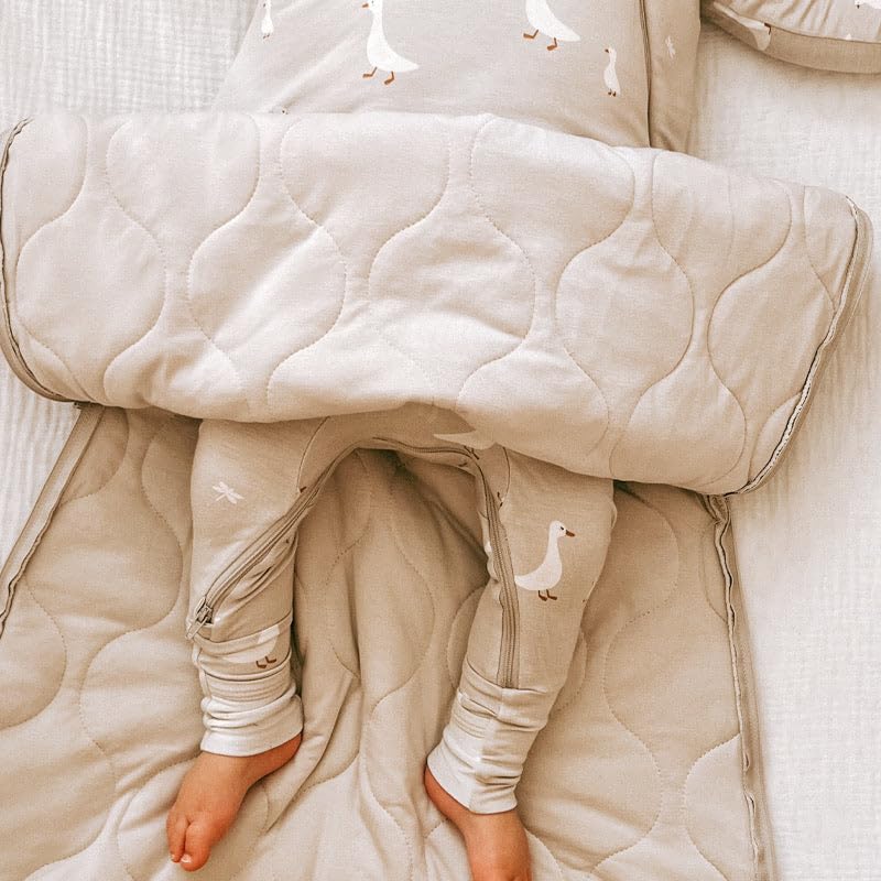 Image of GUNAMUNA Long-Sleeve Sleep Sack for Babies, Wearable Sleep Bags, Soft Rayon, 1.0 TOG, Essentials for Newborns