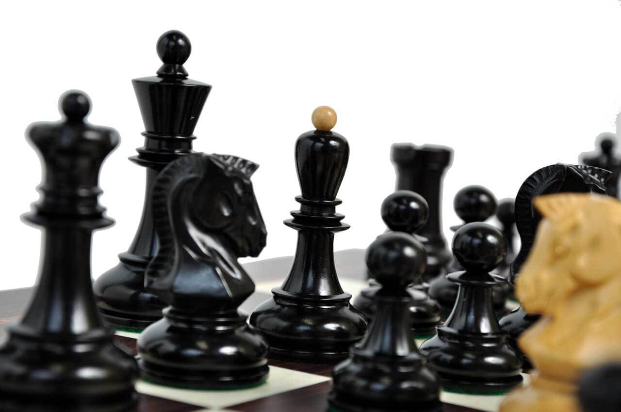 The Dubrovnik Chess Set, Box, Board Combination - Ebonized Boxwood and Natural Boxwood - by The House of Staunton