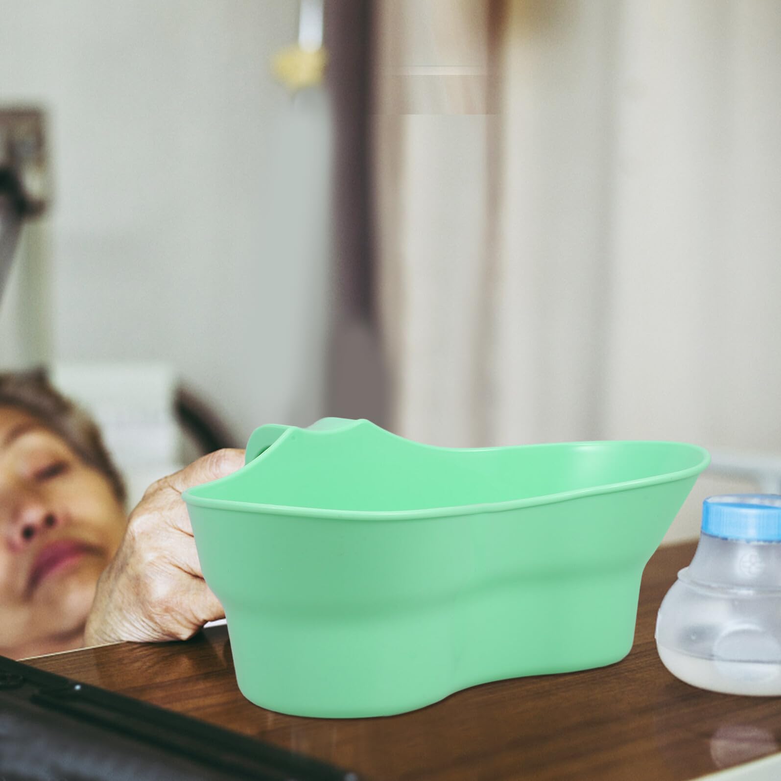 Juego de 3 Vasos para Enjuague Bucal y Taza Vómito para Pacientes Postrados en Cama, Plástico Liviano Verde, Accesorio de Cuidado Dental y Baño para Personas Mayores en