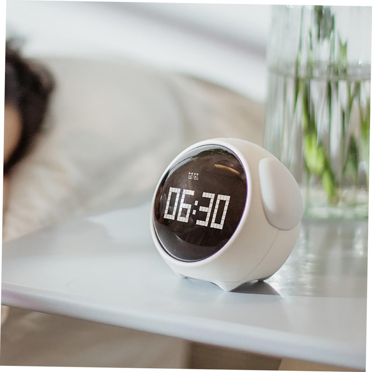 Ciieeo 1pieza Reloj Despertador Digital Inteligente Led para Niño Niña Función De Luz Nocturna y Control por Voz Alarma Dual y Snooze para Desarrollar Hábitos De Sueño Saludables