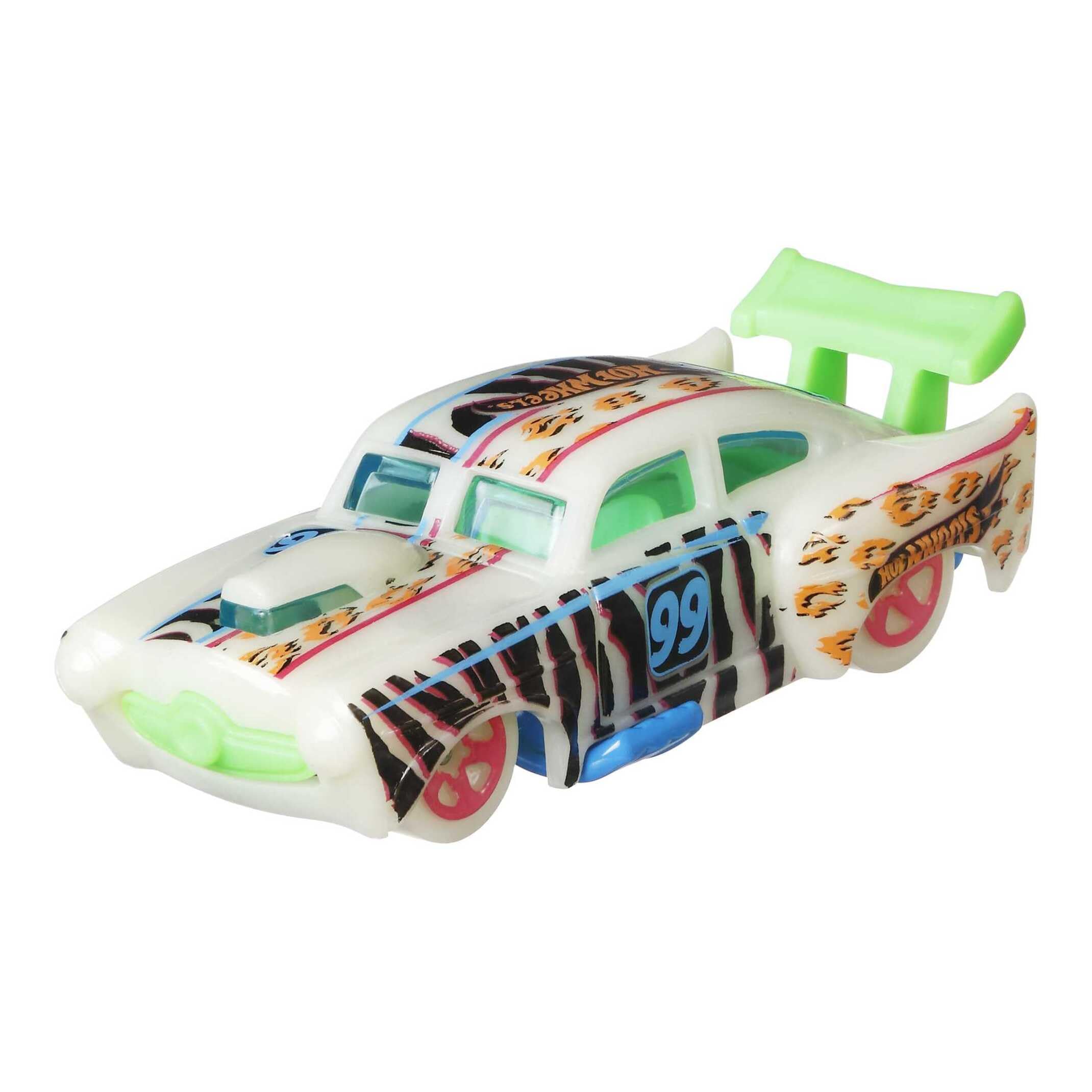 Hot Wheels Multipack Glow in The Dark™ Monster Trucks 10 vehículos de Juguete: 5 Monster Trucks y 5 Coches a Escala 1:64, Regalo Coleccionable para niños de Entre 4 y 8 años, HCB57