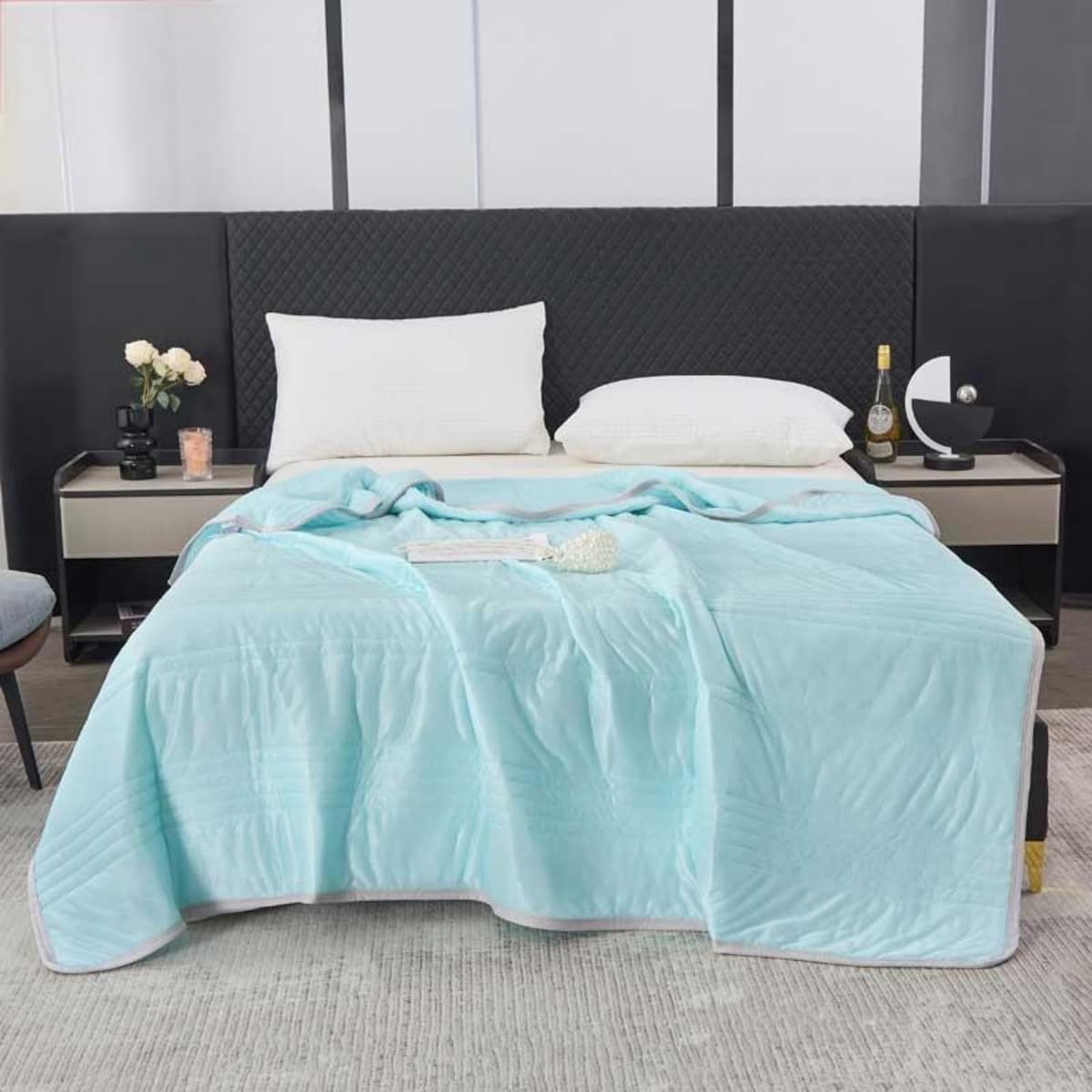 VUIKLCty Summer Cooling Blanket Microfibre Quilted Bedspread, Machine Washable (blanket Only)(Blue,150x200cm)