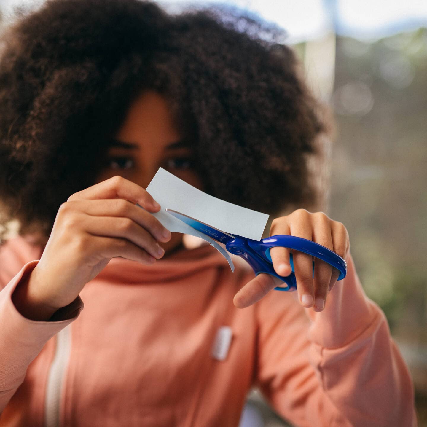 Fiskars Forbici per Bambini da 8 a 11 Anni, Per Mancini, SoftGrip, Lunghezza: 15 cm, Effetto Ombre, Blu, 1067854