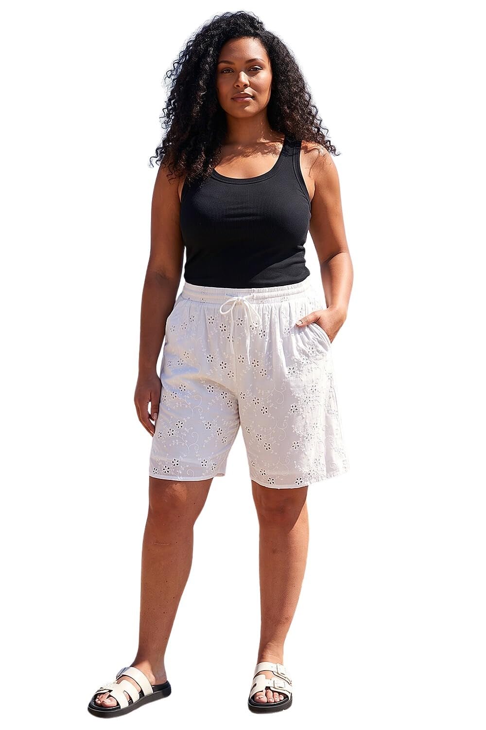 Roman Women's White Curve Tie Waist Broderie Short In Size 22-24