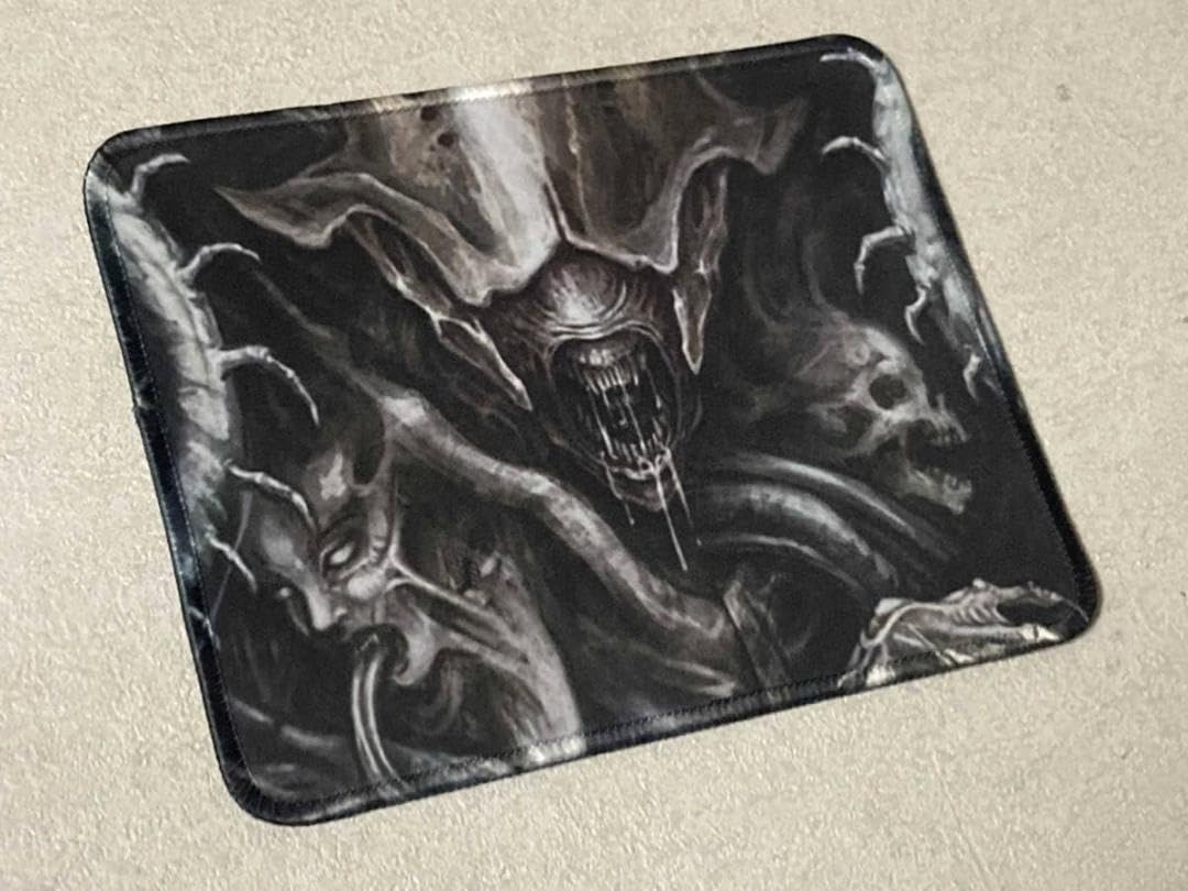 HIYA エイリアン　クイーン　マザー　H・R・ギーガー HIYA エイリアン クイーン マザー H・R・ギーガー - メルカリ