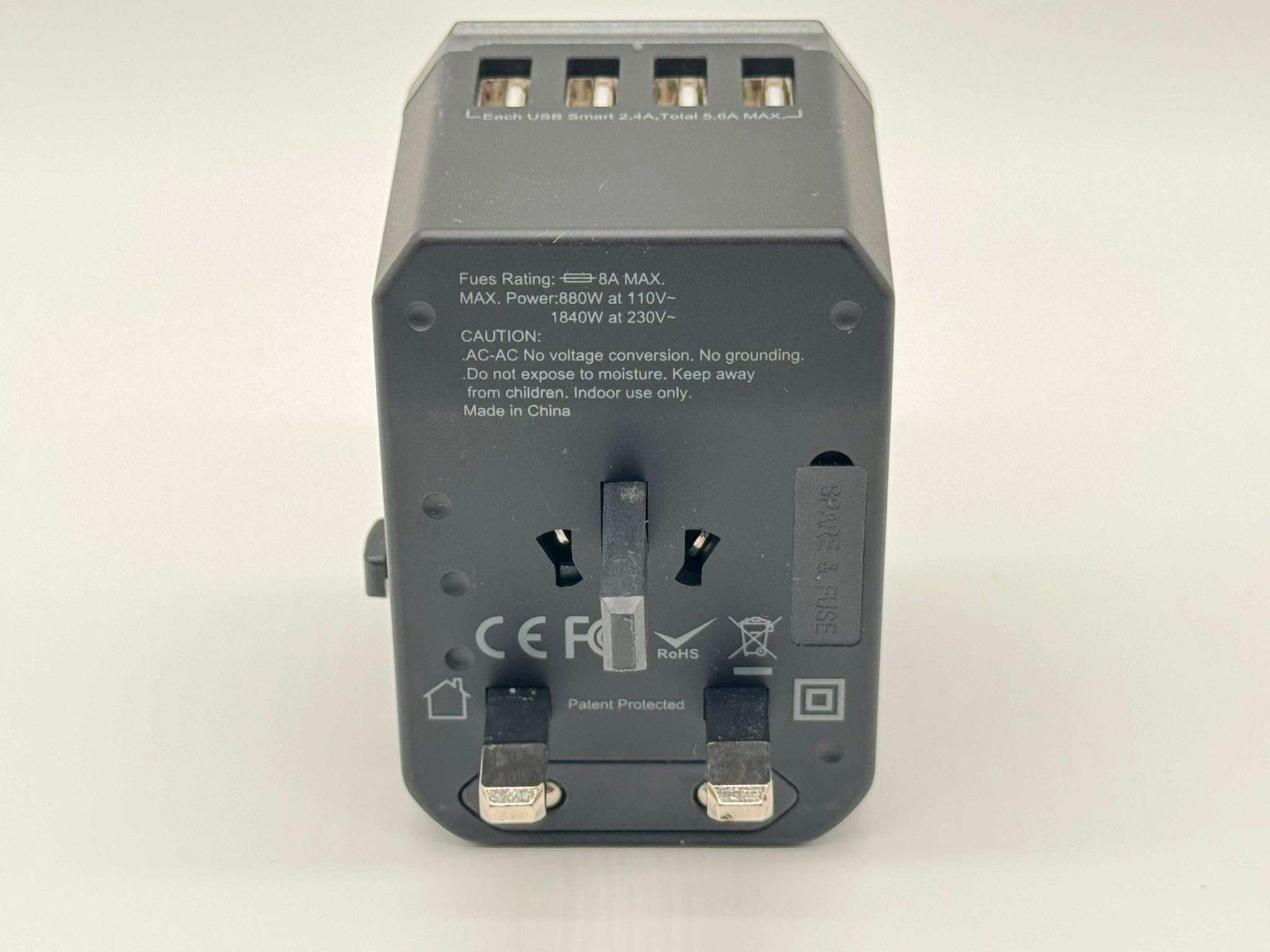 Vortex 788CB 28W World adapter 4USB typu C do szybkiego ładowania, wielofunkcyjna wtyczka konwertująca to globalna wtyczka europejska na amerykańską