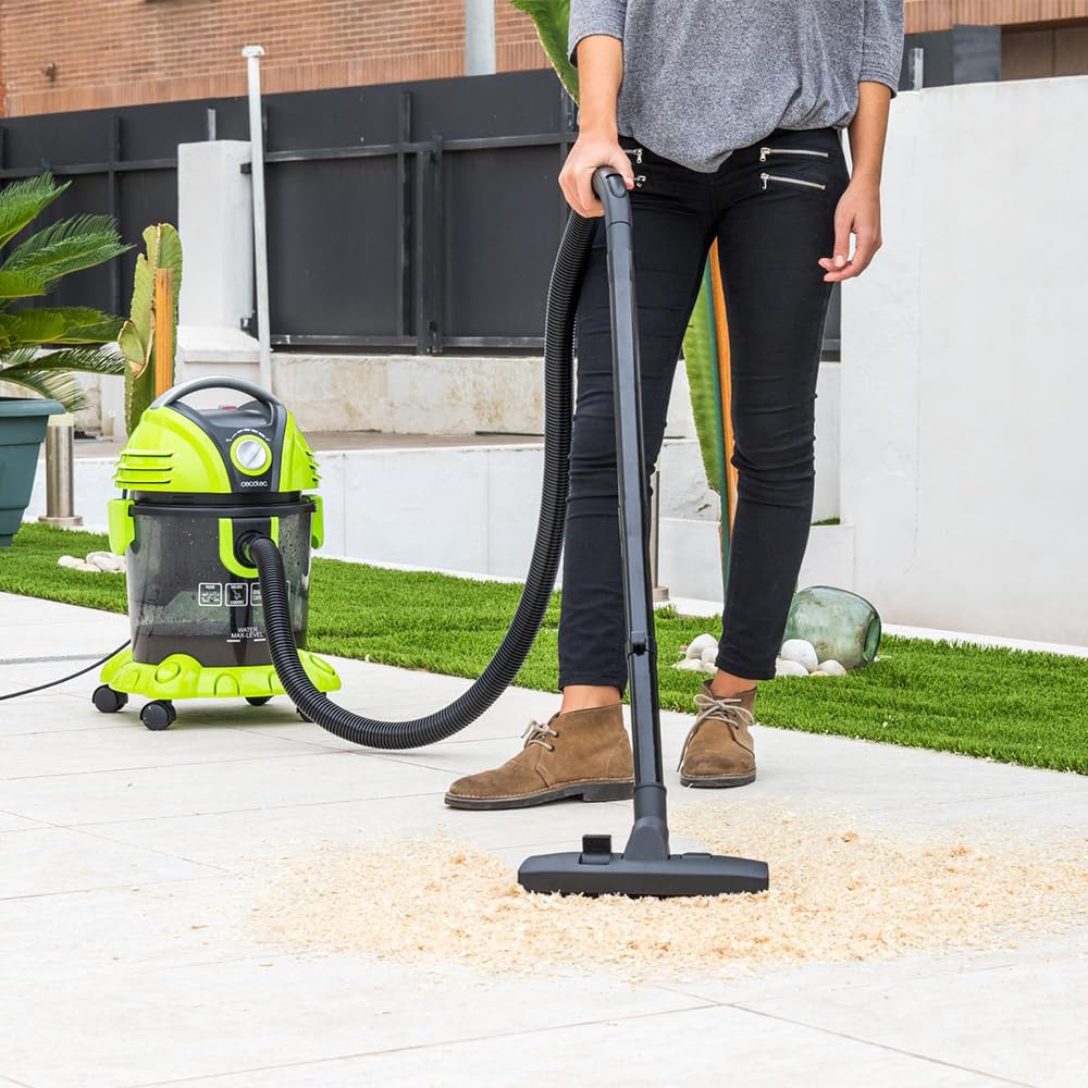 Cecotec Aspirador de Sólidos y Líquidos sin Bolsas Wet&Dry T. 1200W, 7 Metros de Radio de Acción, Capacidad 15 L, Filtro HEPA y Filtro de Agua, Regulador de Potencia, Soplador, 5 Accesorios