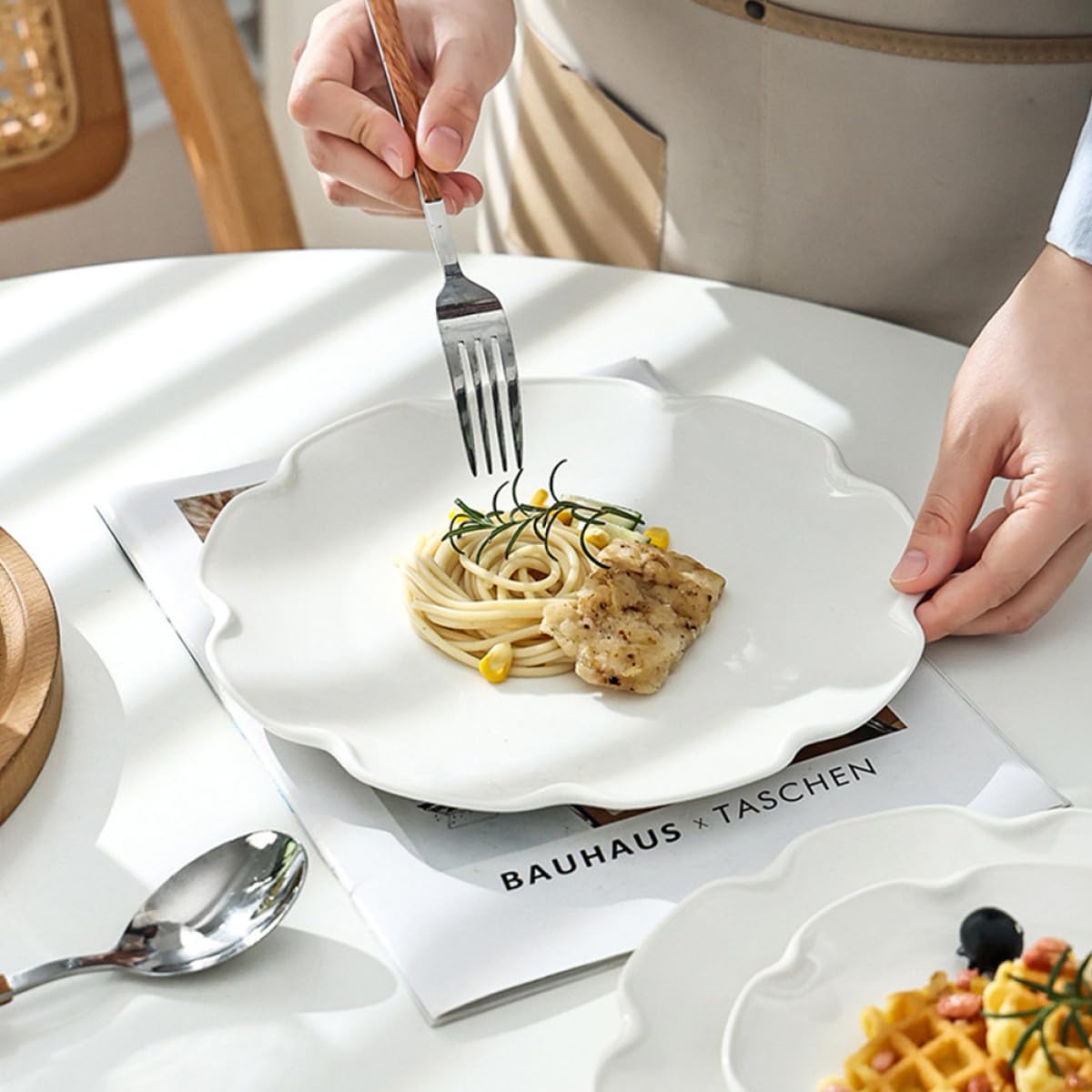 VILLCASE Assiettes en Céramique Blanches 4 Pièces pour Service