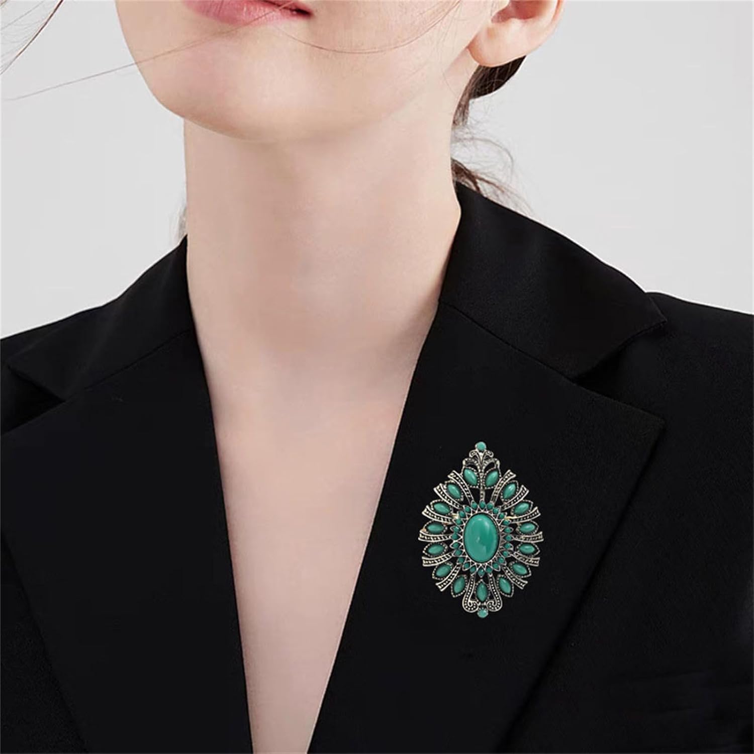 Dreuyet Turquoise Brooch Pin for Women Men Western Cowboy Cowgirl Oval Teardrop Laple Pins Vintage Retro Turquoise Bead Country Jewelry Accessories image 4