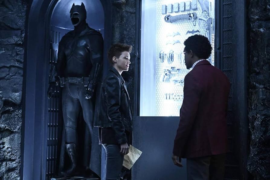 Amazon.co.jp: BATWOMAN/バットウーマン 1stシーズン ブルーレイ
