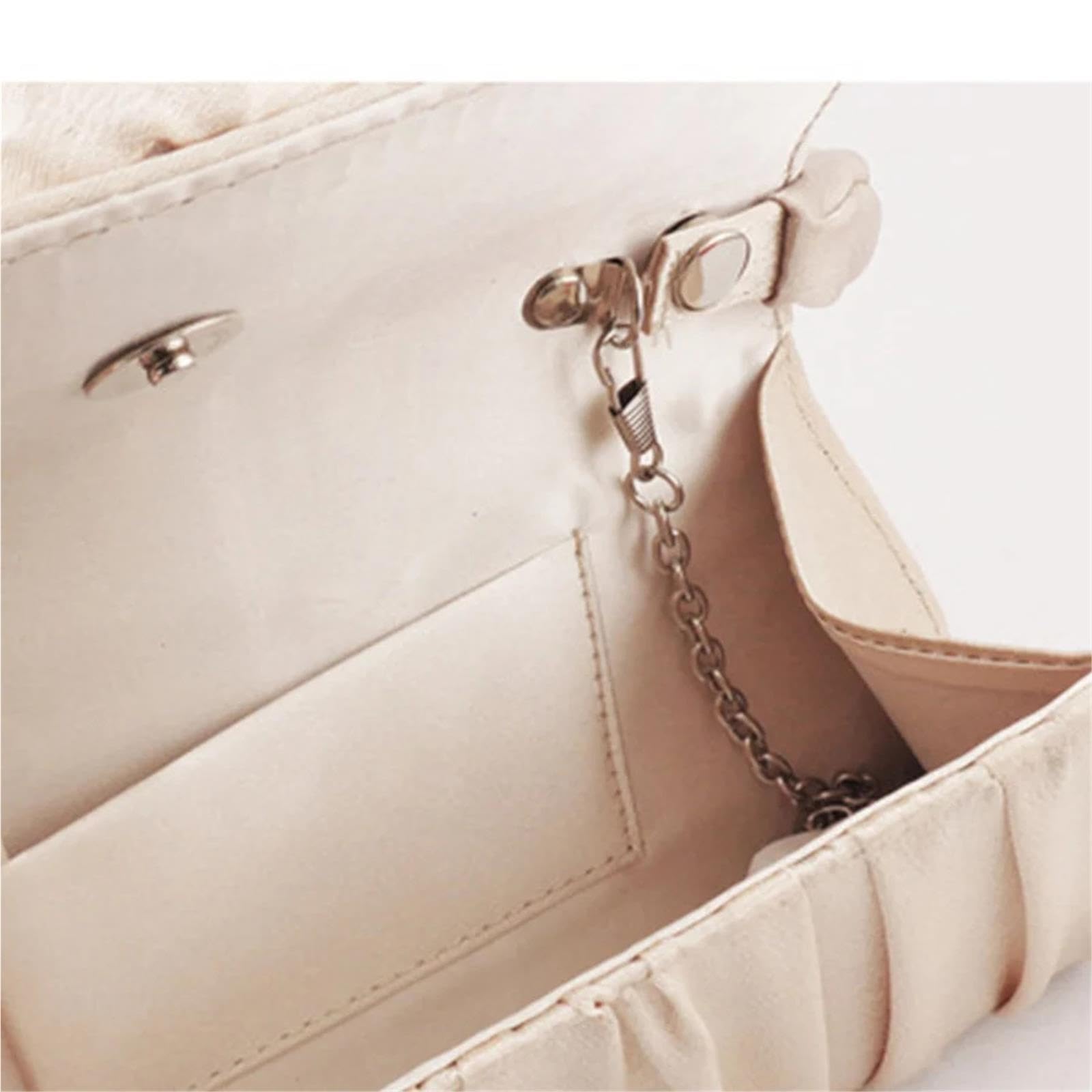 Borsa a mano con fiori di rosa plissettati in raso