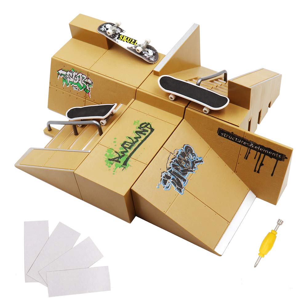 icoko Skate Park Kit, 8 PCS Skate Park Kit Ramp for Mini Finger Skateboard Ultimate Parks Training Props with 3 Finger Skateboard and 4 Silicone Mat Set