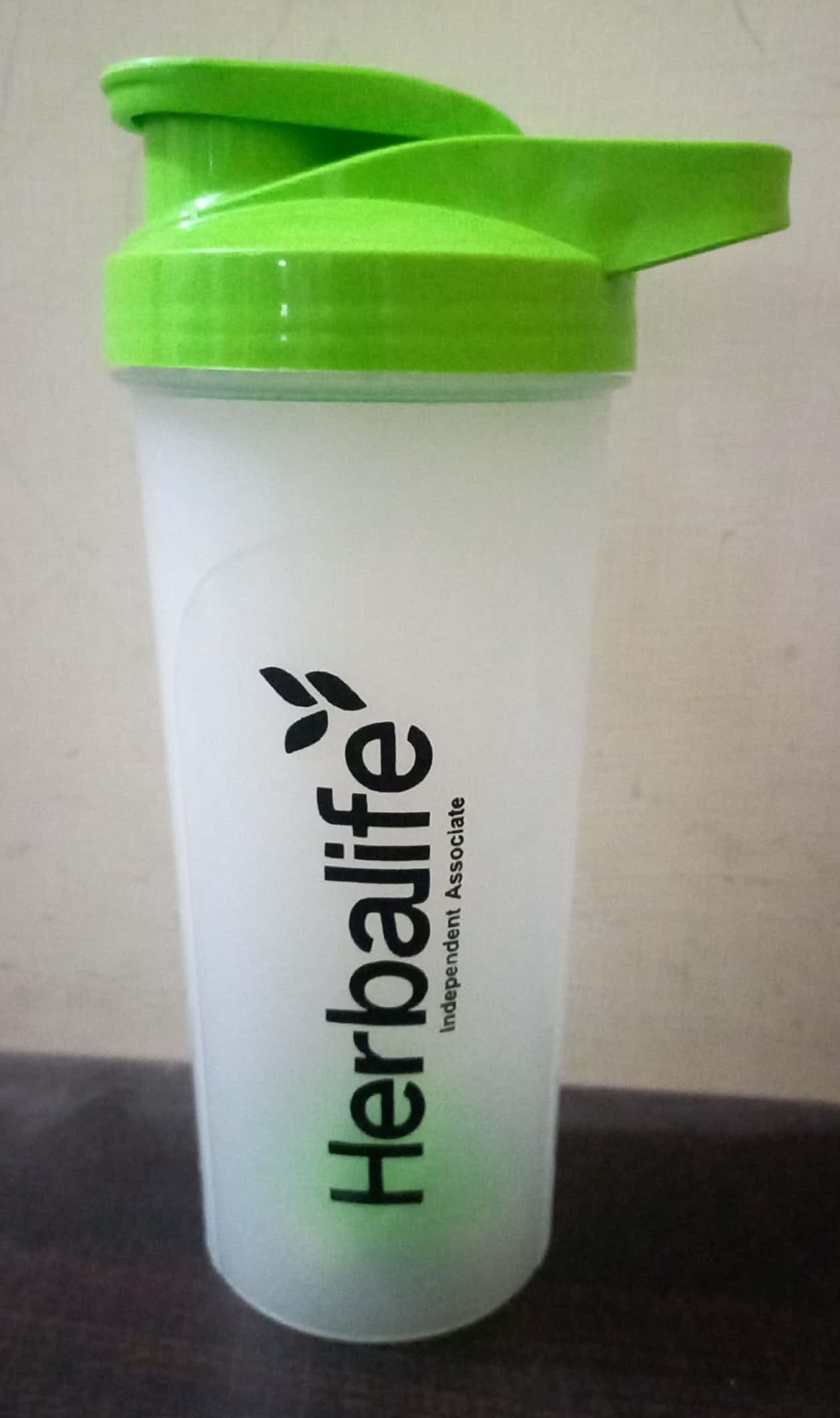 Herbalife 600ml Shaker Cup with Breaker (Yellow) (B07B2JJ44W) Amazon Price History, Amazon Price Tracker