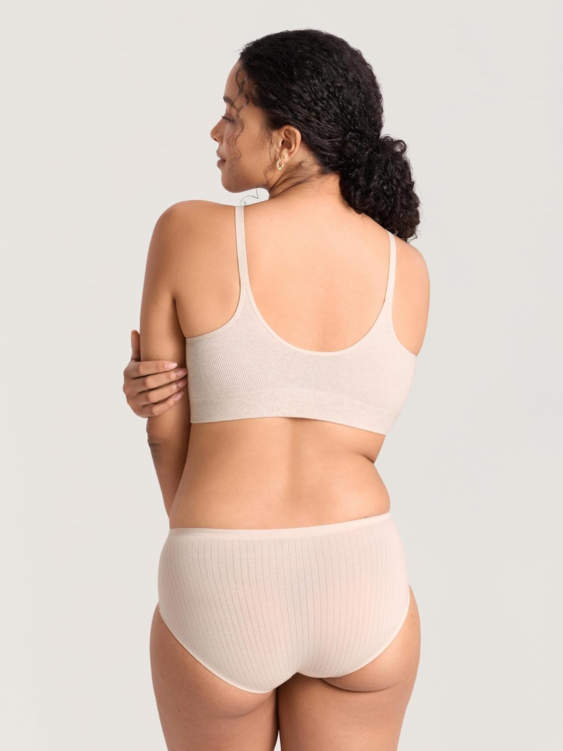 MOMANDA Ribbed Nursing Sleep Bras Padded for Breastfeeding Seamless Soft Bralettes Wireless