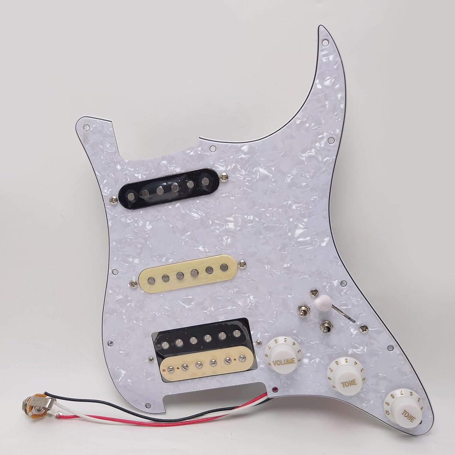 SSH Guitar Prewired Loaded Strar Pickguard with Alnico 5 Humbucker Pickups, Coil Splitting, 3-lagig Pick Guard for USA/Mexico Fender Stratocaster Electric Guitar Replacement Parts (White Pearl-A)