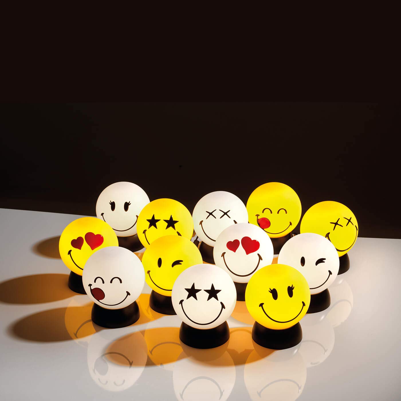 ONLI - Lumetto Smiley World BIRBO giallo con lampadina LED
