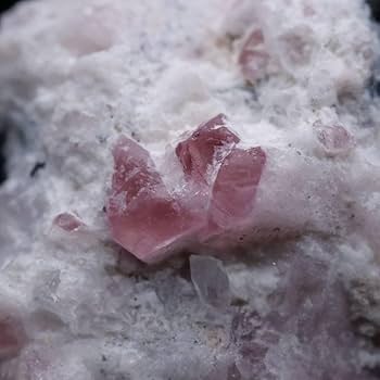 Amazon.co.jp: レア鉱物 標本 ペツォッタ石 結晶 原石