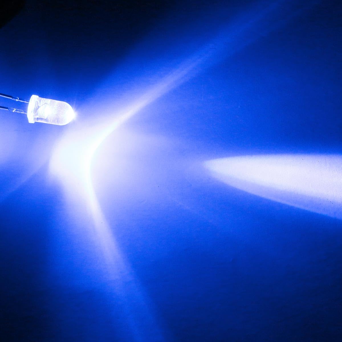 50 Stück 5mm Diffuse LEDs Purweiß – Breitstrahlend, 3.600-3.800 Mcd, Für Modellbau & Beleuchtungsprojekte