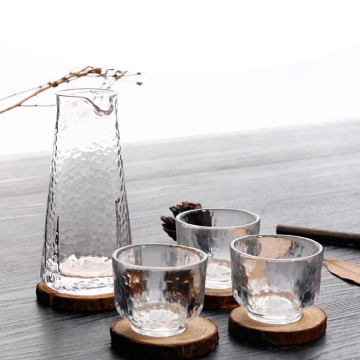 Set Sakè Giapponese Vetro Trasparente 1 Bottiglia Collo Stretto 3 Bicchieri Design Raffinato per Degustazione Liquori e Intrattenimento Casa