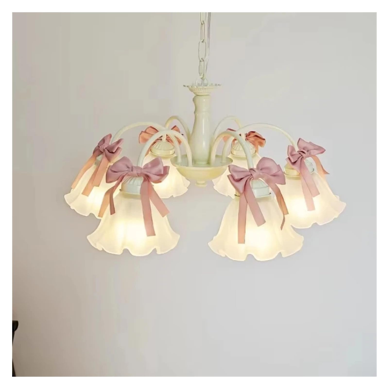Lustre de princesse romantique et chaleureux le cadeau idéal pour une fille