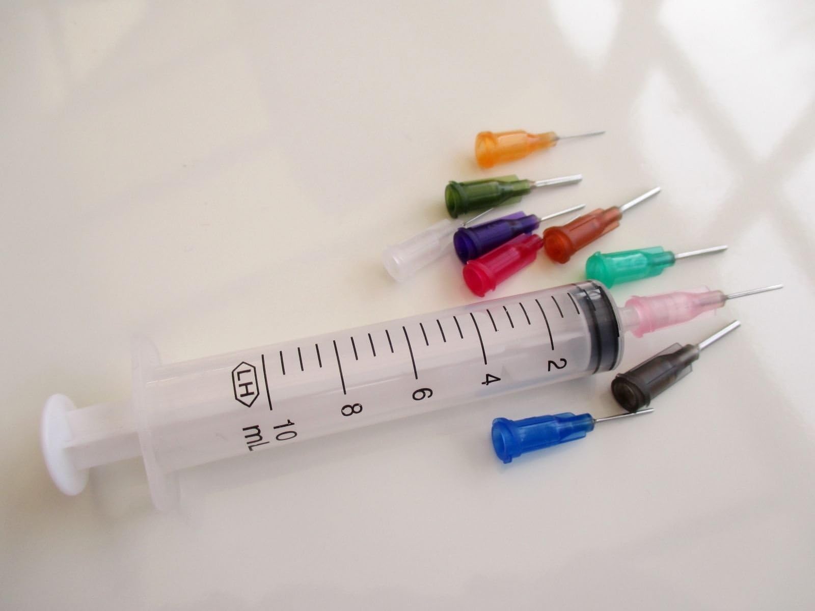 Craft 10ml Syringe & Dispene Blunt Tip Nozzle for Glue, ink, oil, Pinflair, Flux E6000 Bling my shoes Trademark UK00003085705