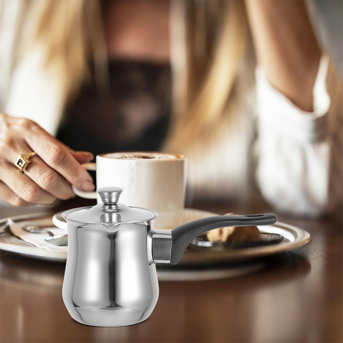 BESTOYARD Pentola Turca Facile da Usare e Versare con Coperchio da 540ml in Acciaio Inossidabile la Preparazione di Caffè Turco e Uso Familiare