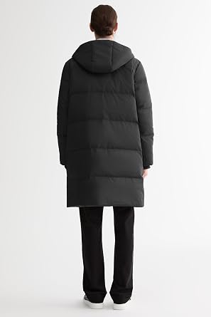 Orolay Men's Winter Knee-Length Quilted Down Puffer Coat with Hood