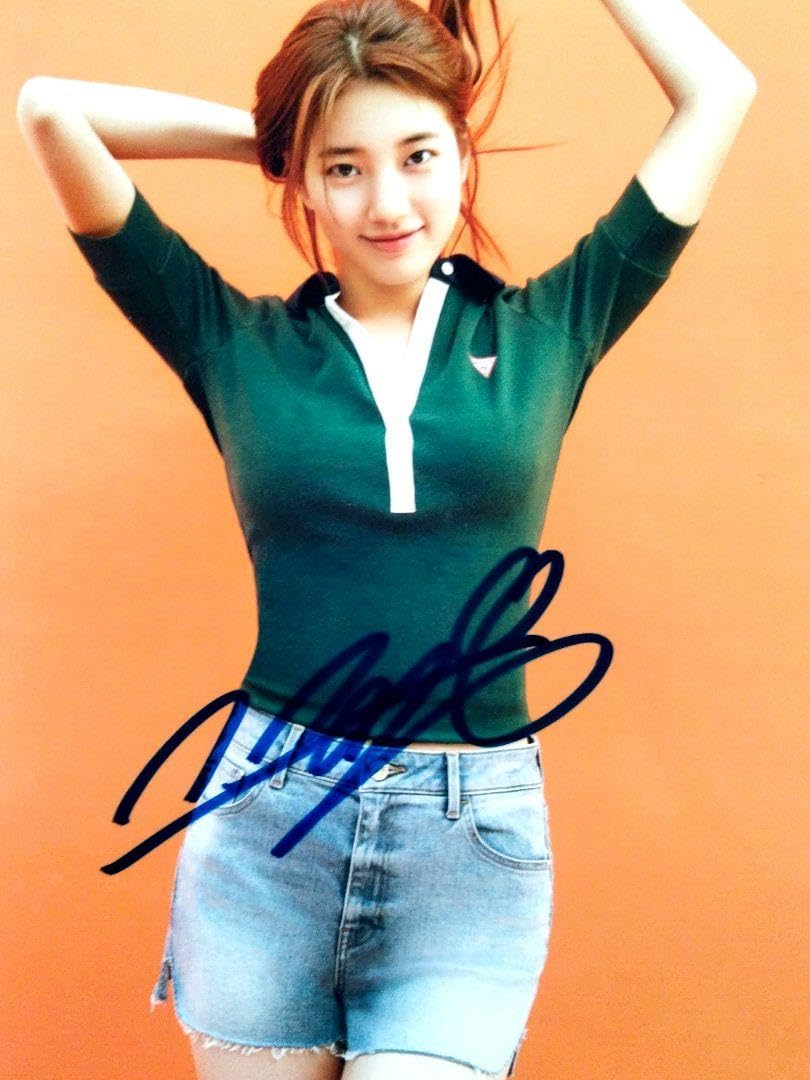Amazon.co.jp: ペ スジ直筆サイン入り2Lサイズ写真… Bae Suzy
