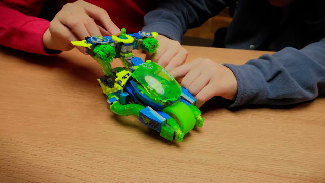 LEGO DREAMZzz Mateo ve Z-Blob Aksiyon Yarış Arabası 71491-8 Yaş ve