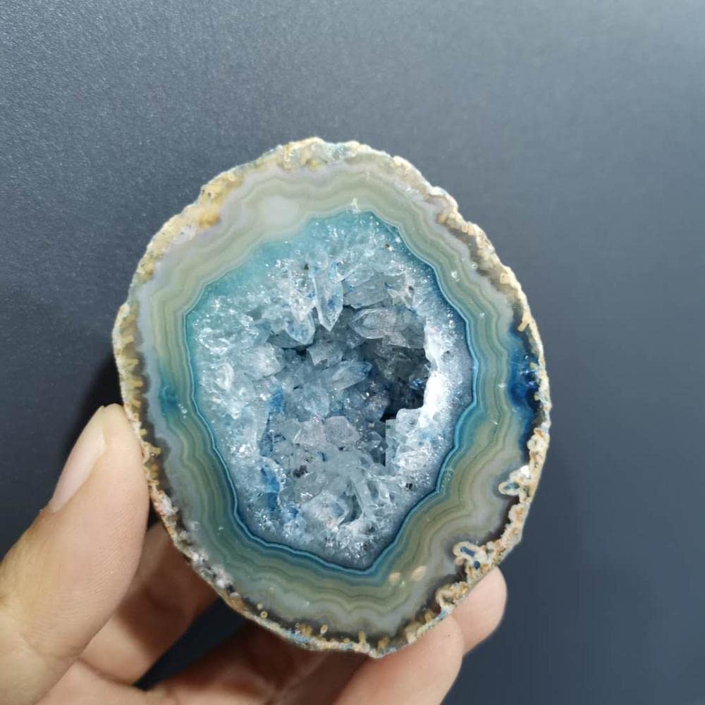 Amazon｜自然洗浄瑪瑙ジオード染めた青い色｜インテリア