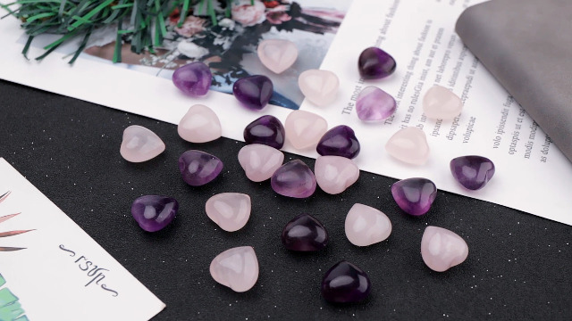 Cuore Di Quarzo Rosa – Palm Stone Lucidata Per Reiki, Meditazione E Amore
