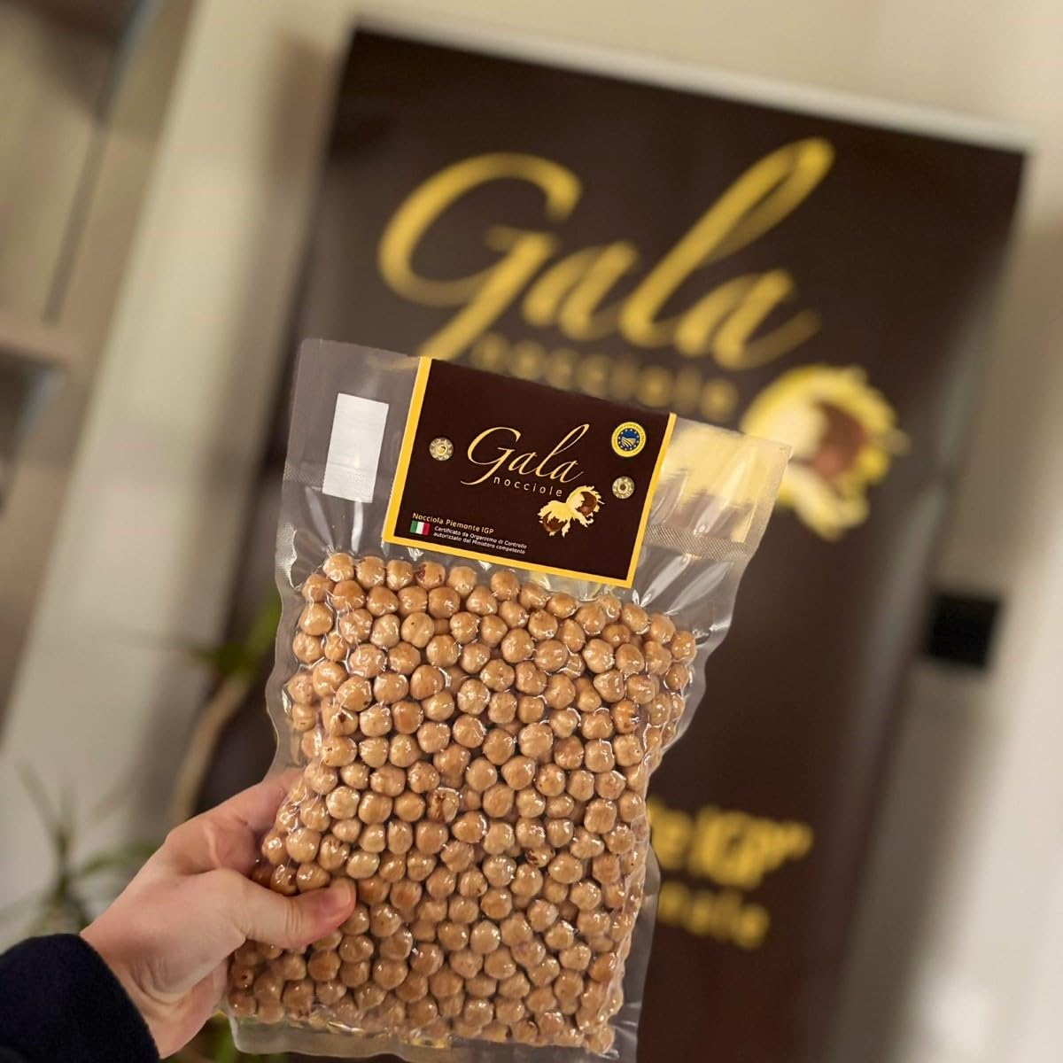 Gala Nocciole - Nocciole Piemonte IGP 500 g, Italiane Premium, Frutta Secca Naturale, Ricche di Gusto, Ideali per Dolci e Snack