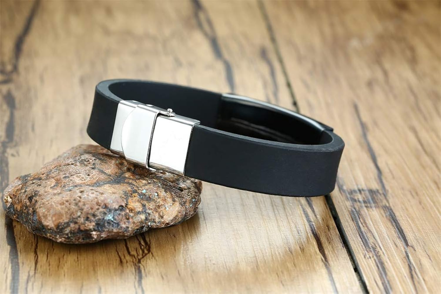 Amazon | MEALGUET 刻印シリコンIDブレスレット 名前を刻印可能 ラバー