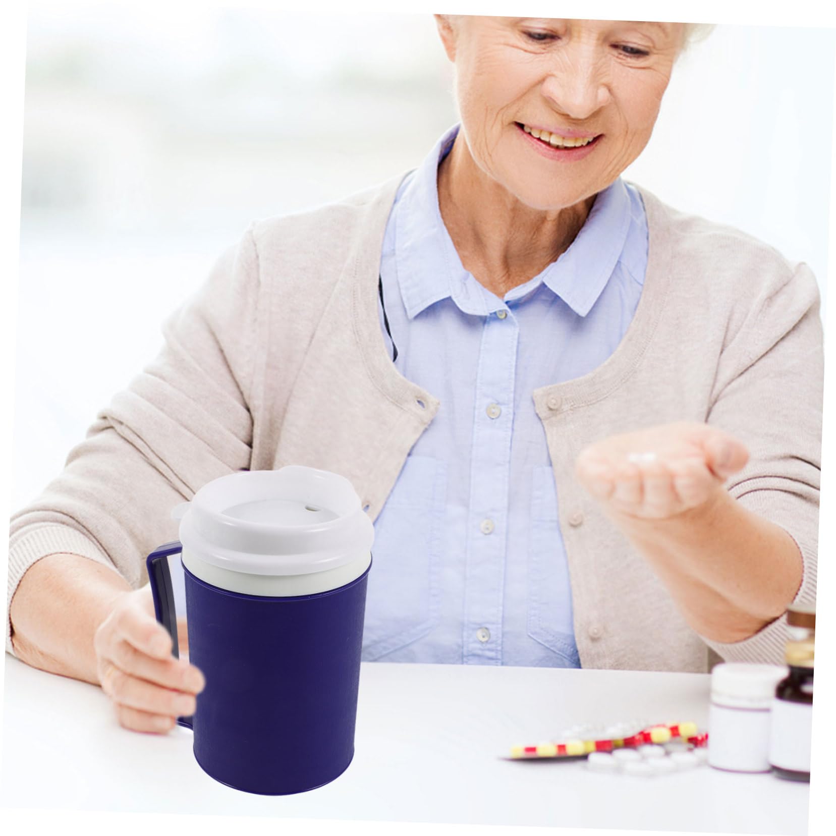 Healeved 3piezas Taza Antigoteo Para Pacientes Postrados y Ancianos Copa De Alimentación Líquida De Diseño Práctico y Seguro Para Cuidado De Personas Discapacidad y Dificultades La