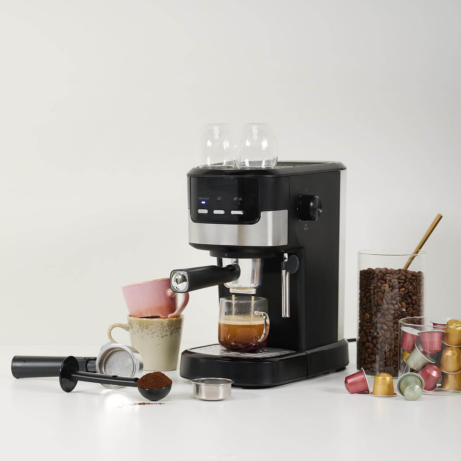 Tristar Máquina de Espresso 2 tazas a la vez | Apta para cápsulas de Nespresso y café molido | Calienta tazas | Apto para lavavajillas | 20 bares | 1100 W | CM-2278
