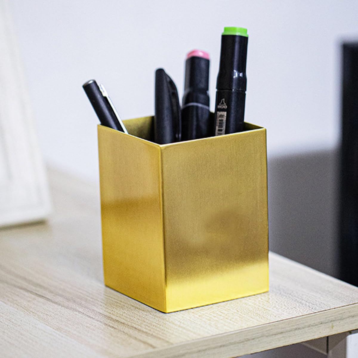 Portapenne per Scrivania in Acciaio Inox Spesso, Contenitore Multifunzionale da Tavolo per Cancelleria e Cosmetici, Organizer da Ufficio Resistente e Leggero per Mantenere