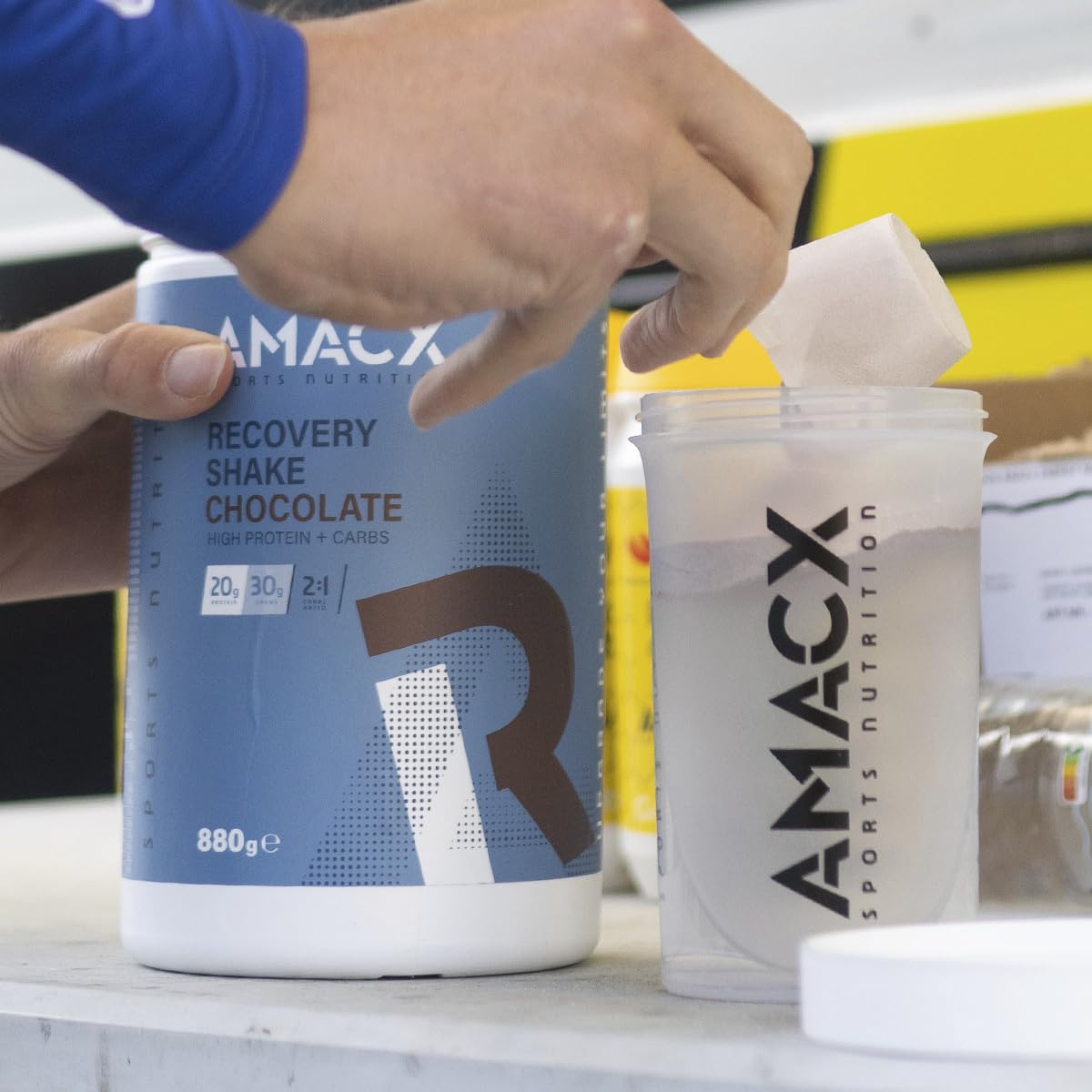 AMACX Recovery Proteina en Polvo – 880g – Proteinas Whey para una Óptima Recuperación Muscular – Alto contenido en Carbohidratos y Whey Protein – Vainilla