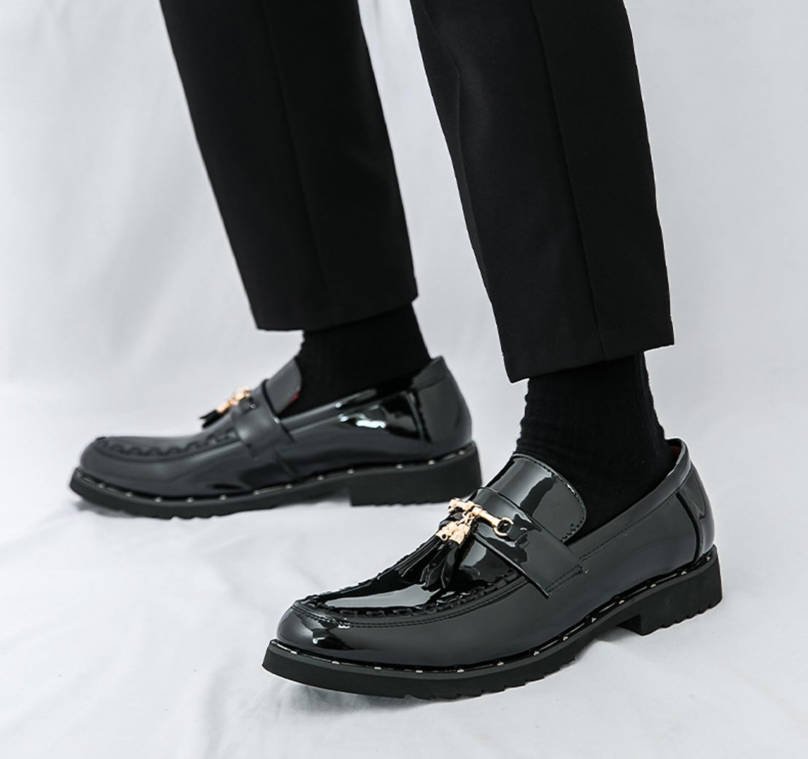 Mocassini con Nappine Uomo Scarpe Slip-On Business Casual in Pelle PU Scarpe Eleganti Versatili