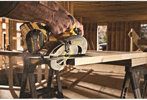Miniatura 4 de DEWALT FLEXVOLT 60V MAX* Sierra circular con freno, 7-1/4 pulgadas, solo herramienta (DCS578B)