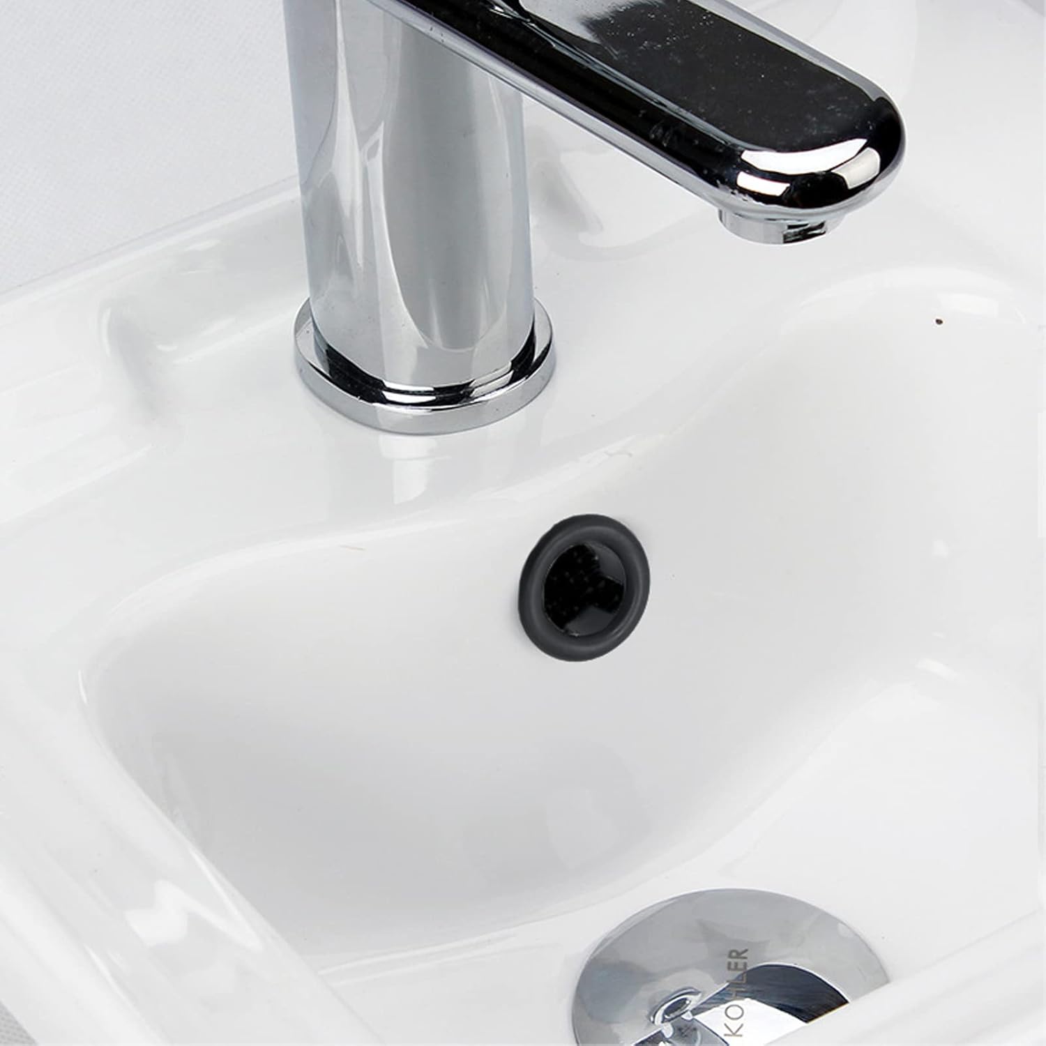 4 Pack Sink Overflow Covers Bathroom Kitchen Basin Trim Single Layer Ring Round Hole Caps Insert Spares for Home Shopping Malls Kitchen Bathroom(Black)