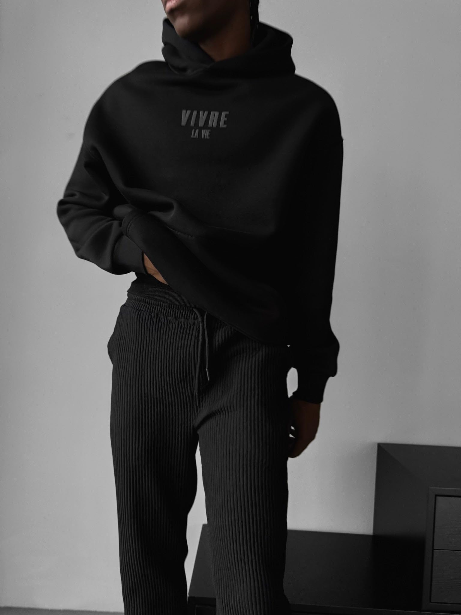 Oversize Vivre La Vie Hoodie - Black and Grey
