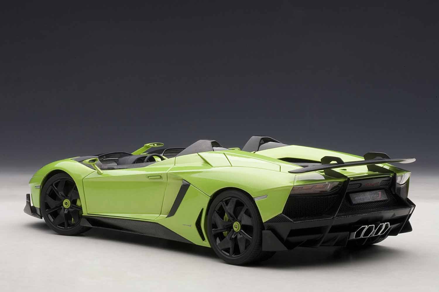 Amazon | AUTOart 1/18 ランボルギーニ アヴェンタドール J (グリーン