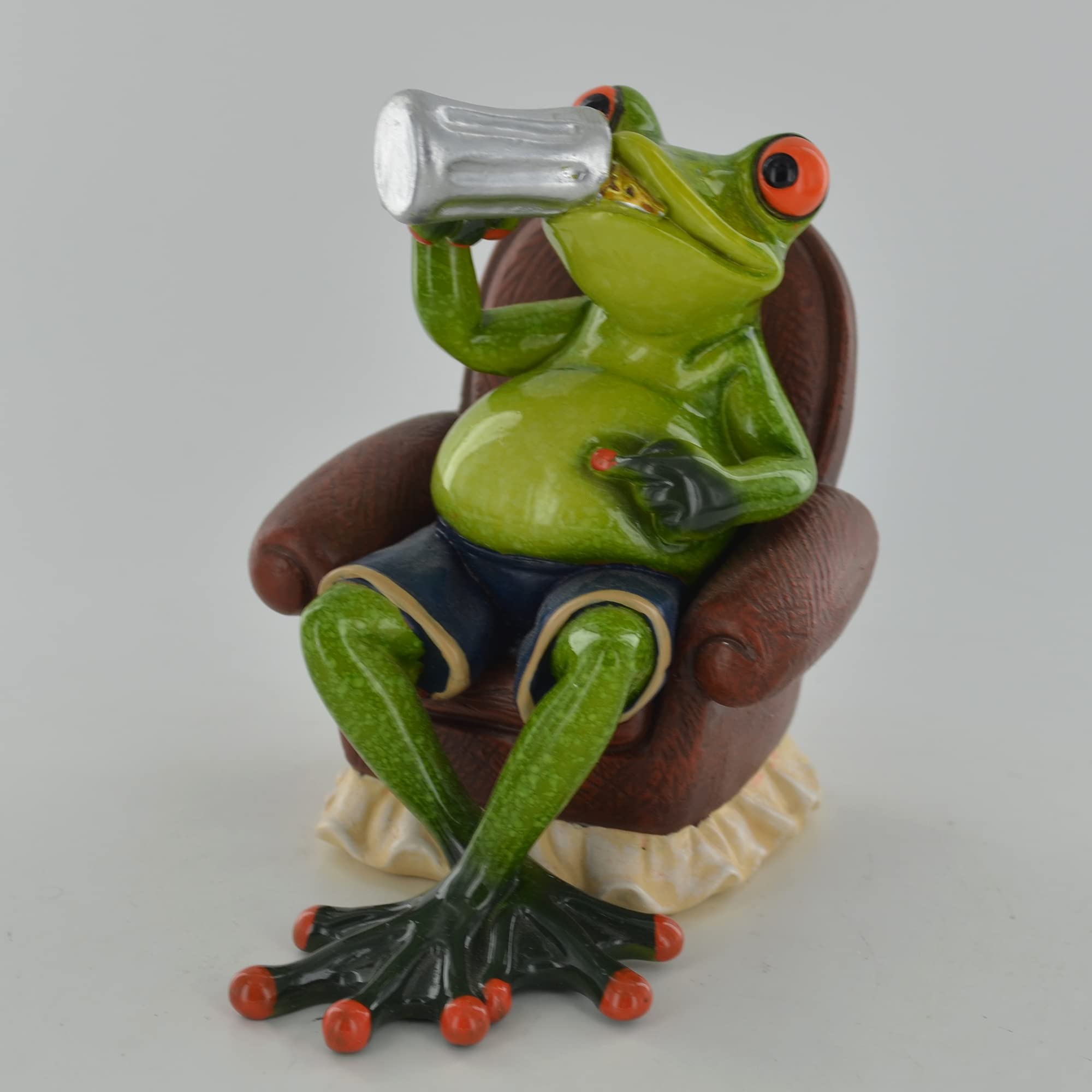 Prezents.com Comical Frogs - Beer Time Small Resin Figurine Novelty Home Decor Joke Present Gift H11cm