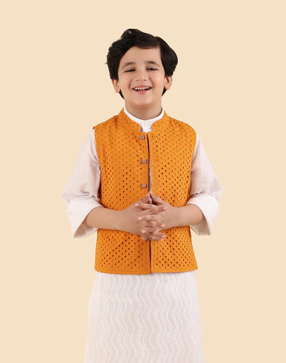 Fabindia Giacca Nehru con colletto alla coreana ricamato senape