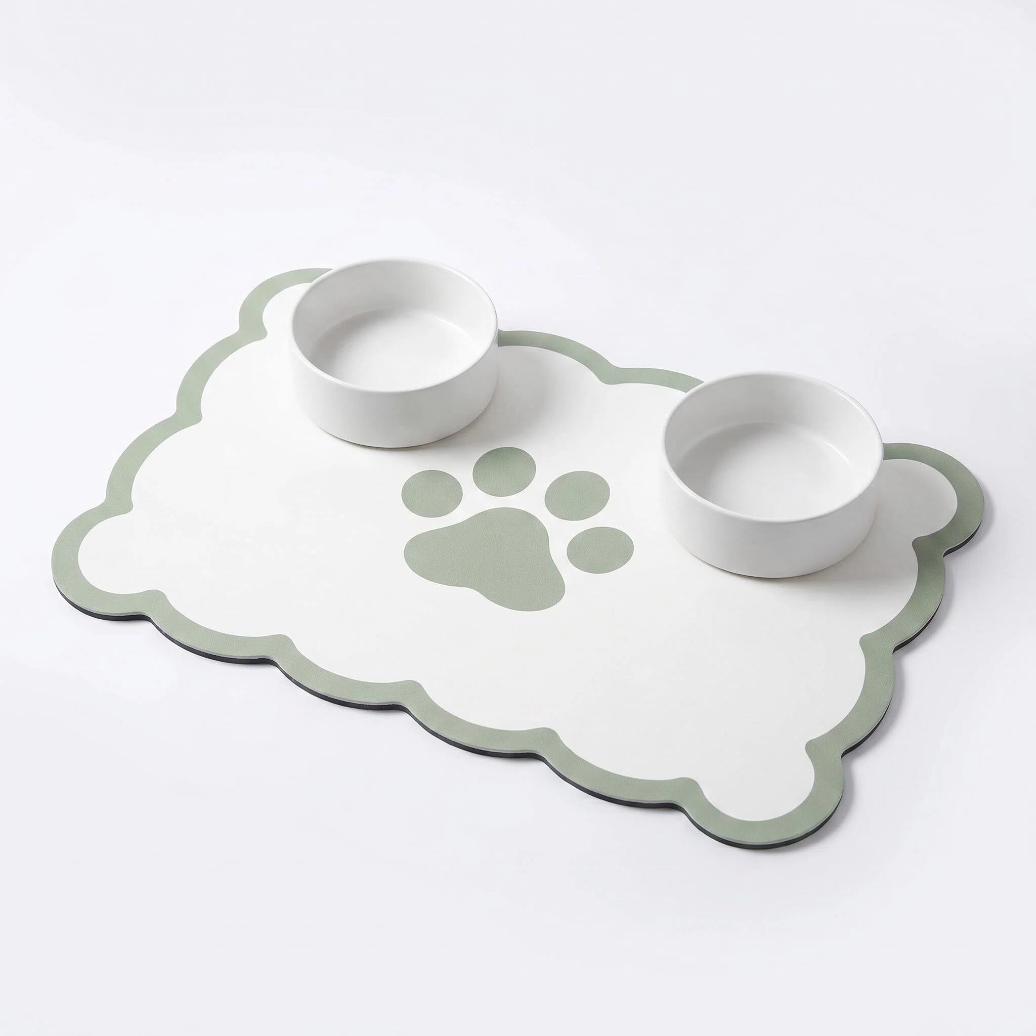 PLUSHCEWT Absorbent Pet Feeding Mat,Scalloped Edge Pet Dog Cat Food Bowl Mat​ Wipe Clean for Floors with Non-Slip Rubber Backing – Quick-Dry Lick Mats for Dogs Cats Food Bowls,30 × 50 cm