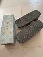 貴重品　伝統工芸、 高級津軽塗下駄　鼻緒無し、らでん入り。御希望者鼻緒サービス。 貴重品 伝統工芸、 高級津軽塗下駄 鼻緒無し、らでん入り。御